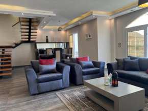 Sunny Elegant 3BR Apartment Near AUC New Cairo